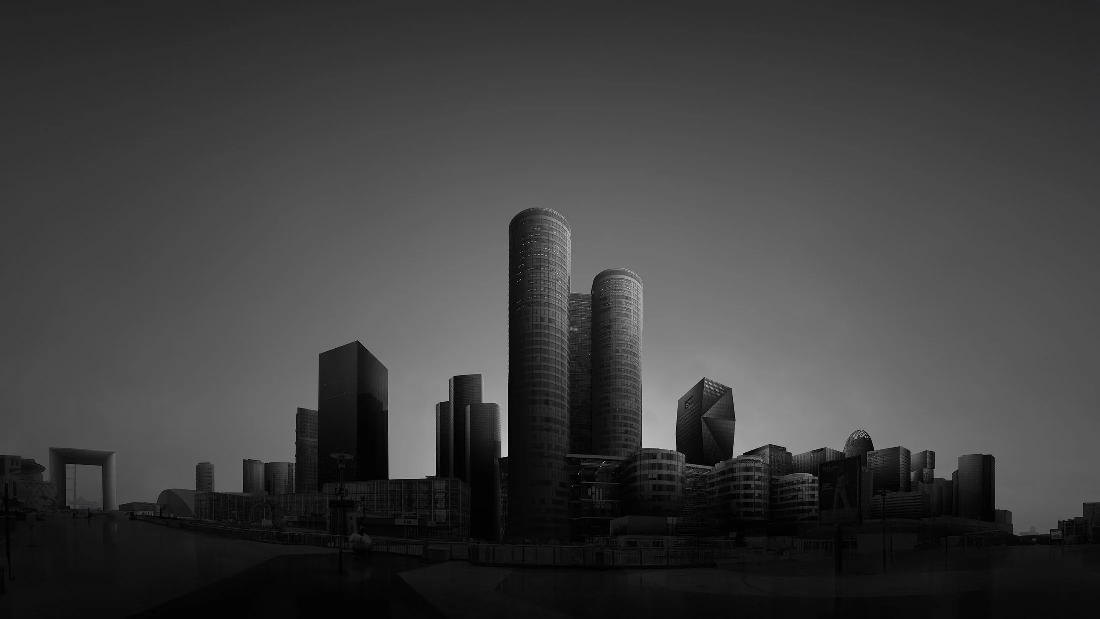 Architecture fine-art en noir et blanc, &eacute;tude de lignes et de volumes