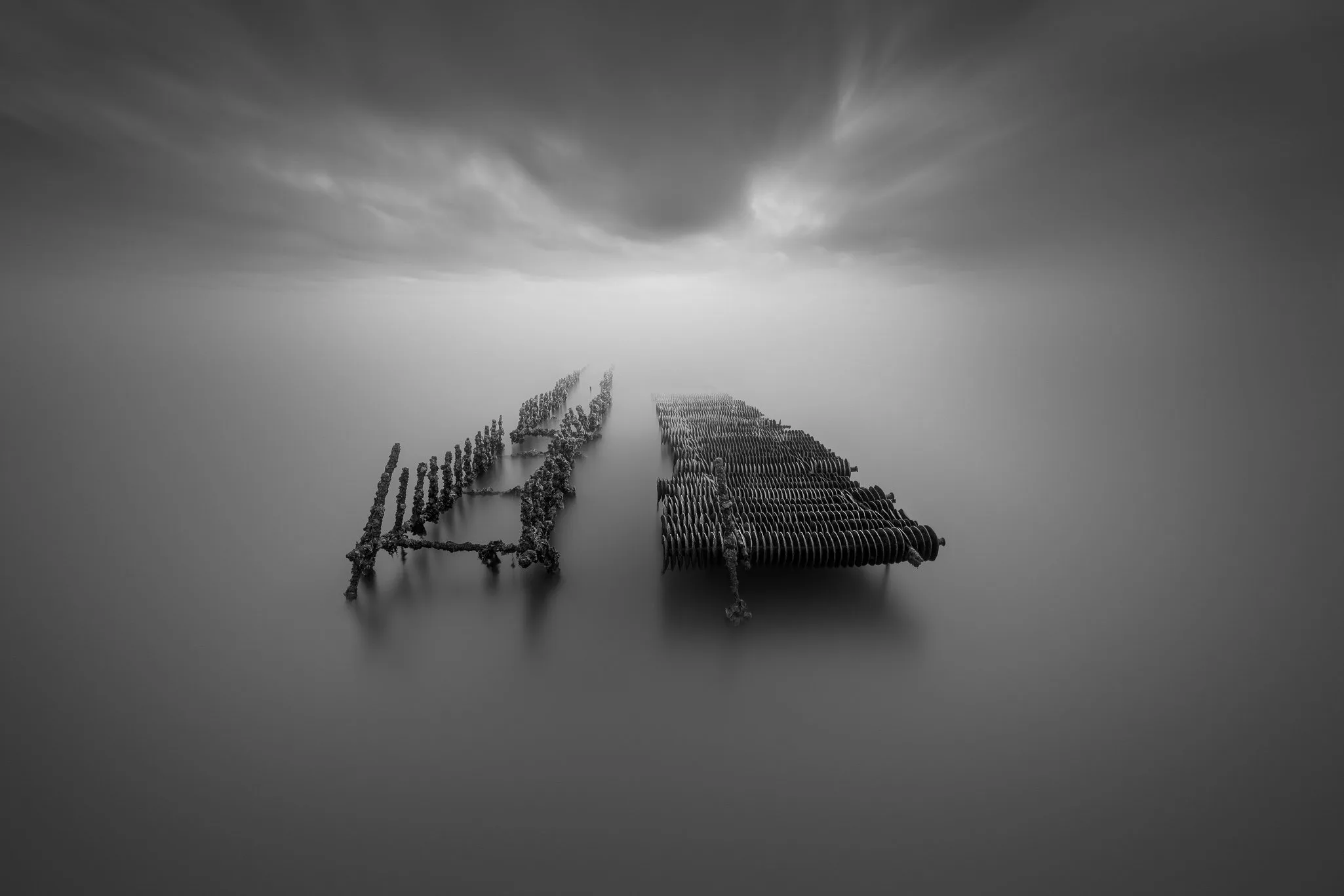 Paysage marin fine-art en pose longue, noir et blanc