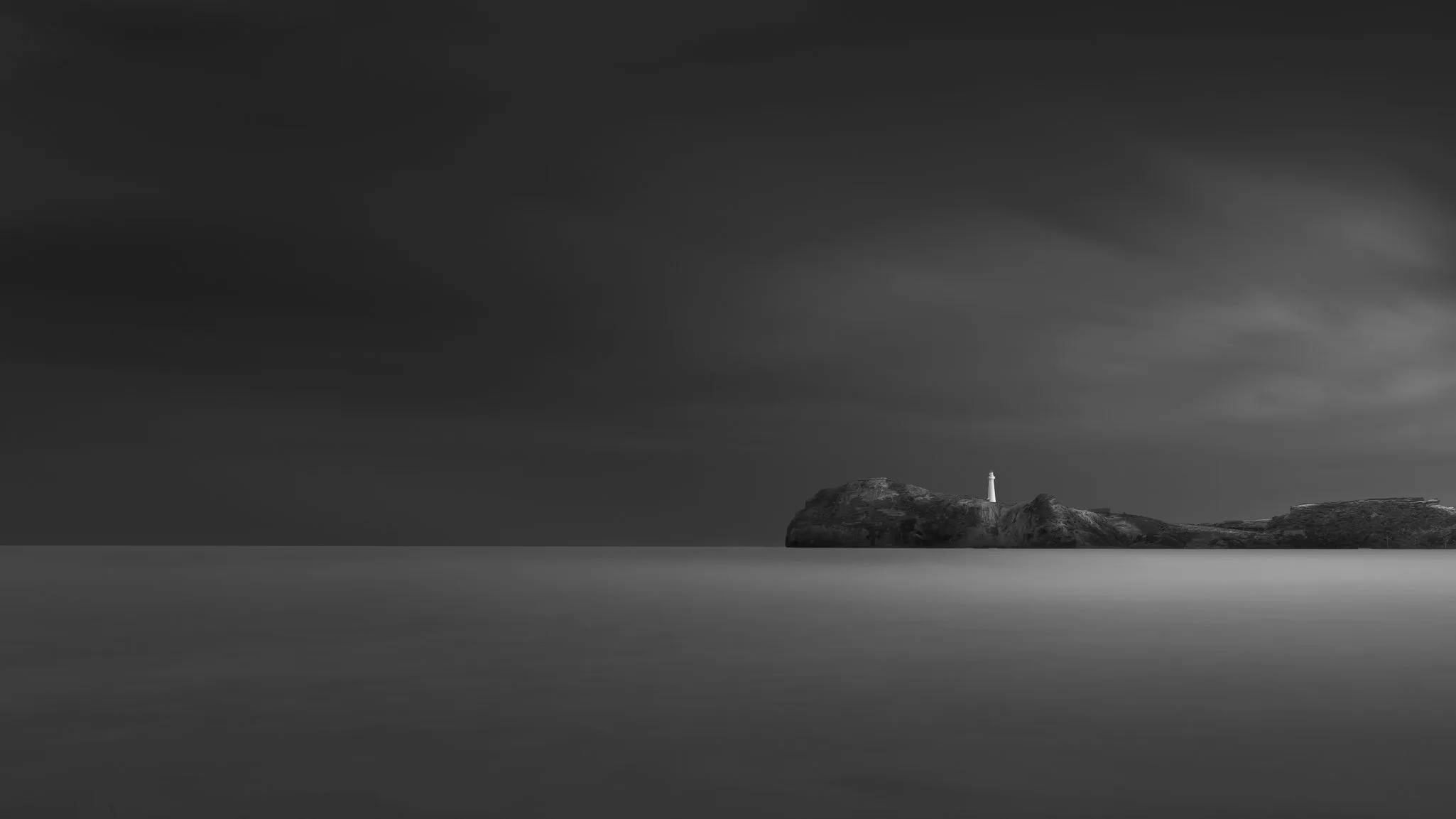 Paysage marin fine-art en pose longue, noir et blanc