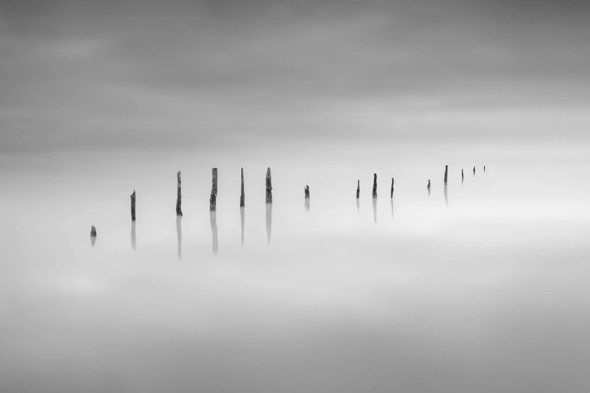 Paysage marin fine-art en pose longue, noir et blanc
