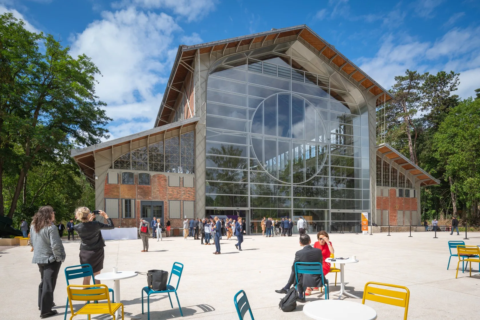 Assembl&eacute;e &eacute;lective du MEDEF au Hangar Y