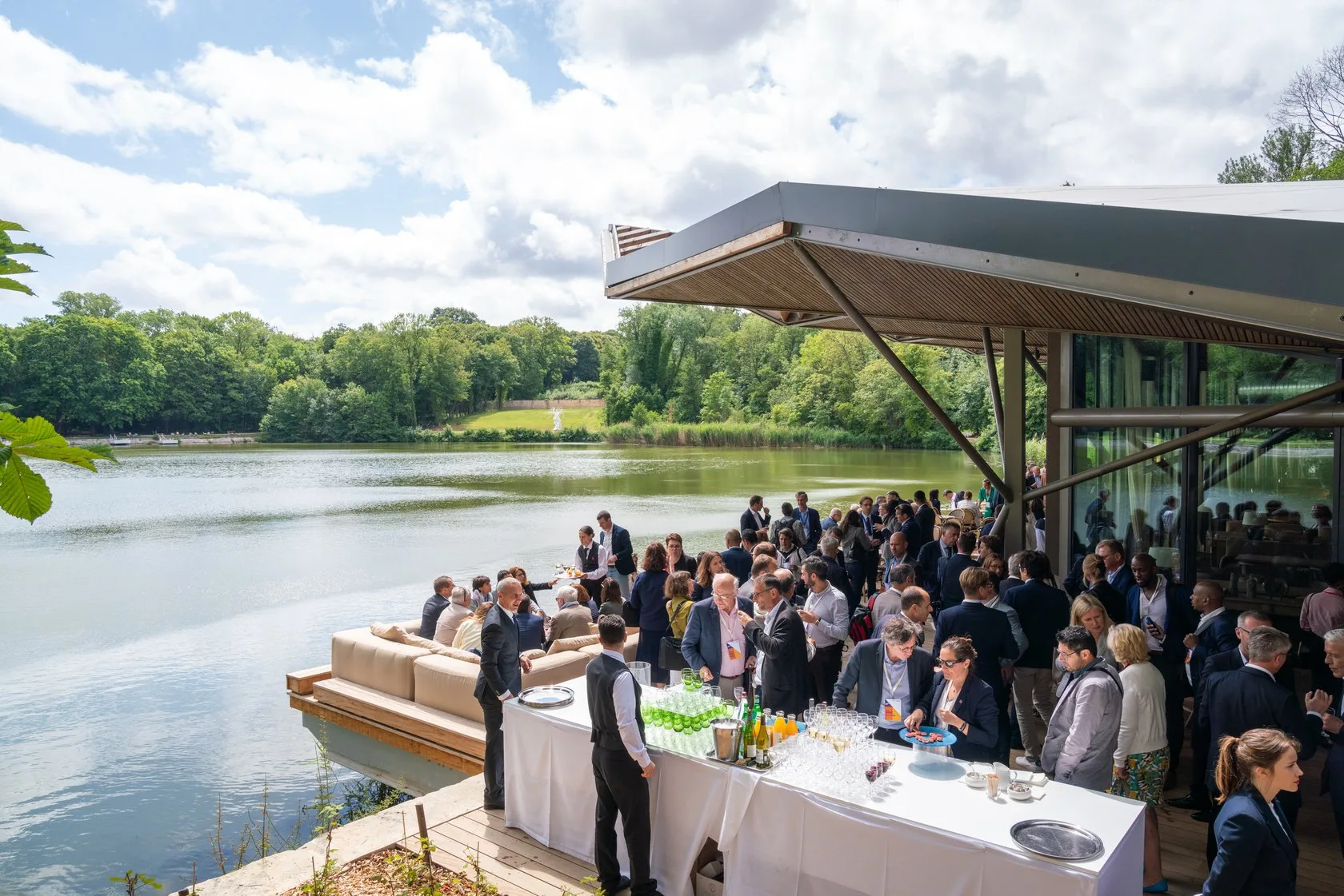 Assembl&eacute;e &eacute;lective du MEDEF au Hangar Y